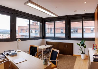 Despacho de terapia individual en Ilde Psicologia, centro de psicología infantil, psicología para adultos y psicología forense en Manresa