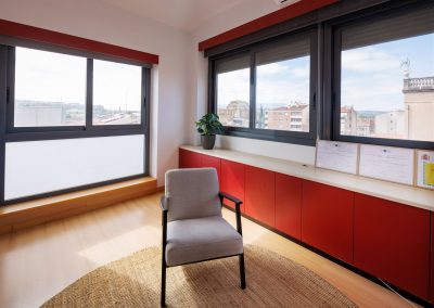 Despacho de terapia individual en Ilde Psicologia, centro de psicología infantil, psicología para adultos y psicología forense en Manresa